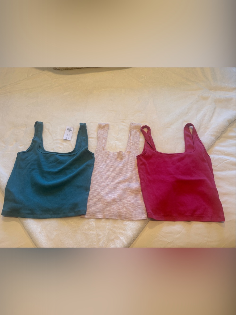 Abercrombie tank top bundle (3) medium